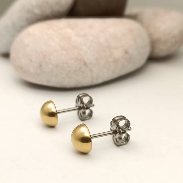 REMI STUDS (Gold)